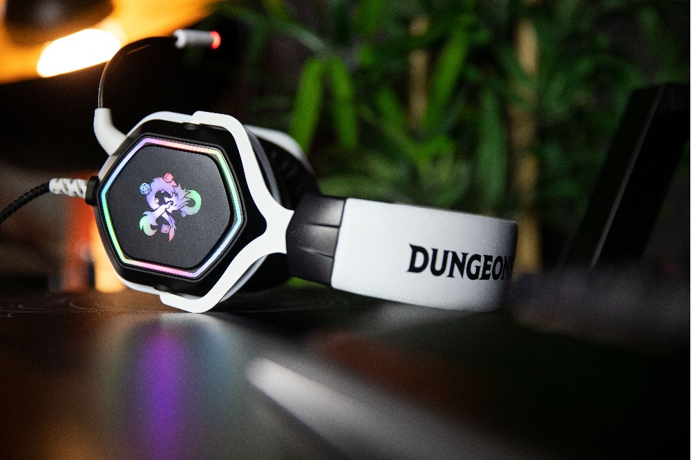 EAN 3328170292399 - Konix 82381120335 auricular y casco Auriculares Alámbrico Diadema Juego USB tipo A Negro, Blanco imagen 6