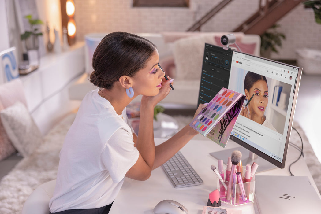 EAN 0196068595685 - HP 950 4K Webcam cámara web 3840 x 2160 Pixeles USB 3.2 Gen 1 (3.1 Gen 1) Negro, Plata imagen 10