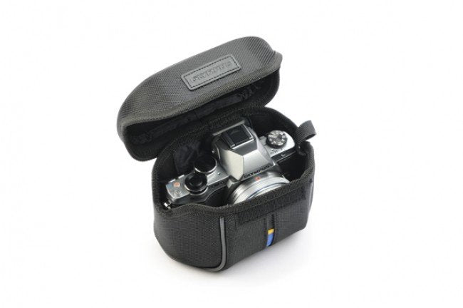 EAN 4545350046347 - Olympus CS-44SF estuche para cámara fotográfica Negro imagen 2