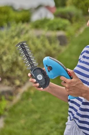 EAN 4078500065733 - Gardena 9884-20 tijera de césped inalámbrica 8 cm 3,6 V Ión de litio Negro, Verde imagen 4