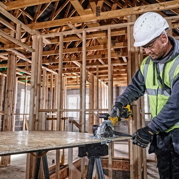 EAN 5035048726907 - DeWALT DCS571NT-XJ sierra circular portátil 11,5 cm Amarillo 4500 RPM imagen 6