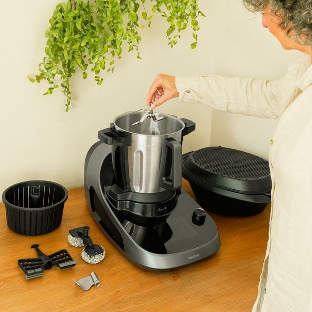 EAN 8435484047005 - Cecotec Mambo CooKing Victory 1700 W 4,5 L Negro imagen 17