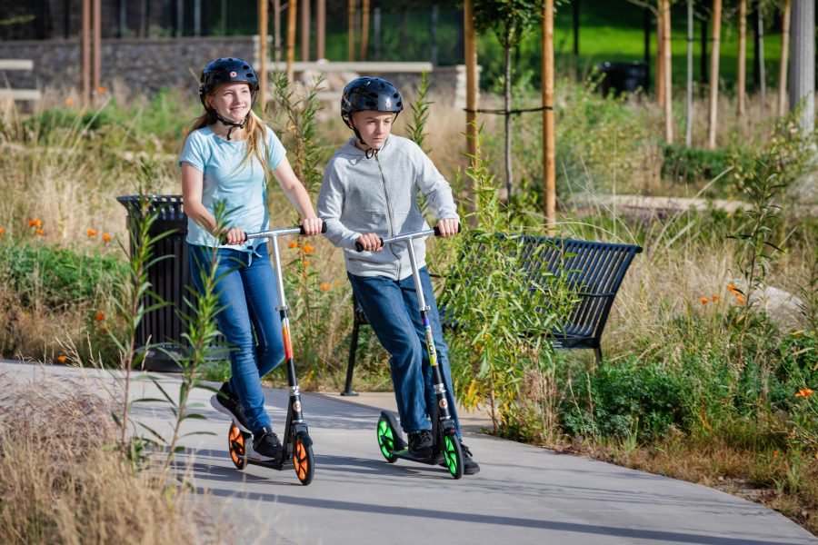 EAN 0845423023560 - Razor A5 Lux Light-Up Niños Patinete clásico Verde, Multicolor imagen 5