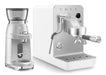 EAN 8017709347017 - Smeg EMC02WHMEU cafetera eléctrica Manual Máquina espresso 1,7 L imagen 23