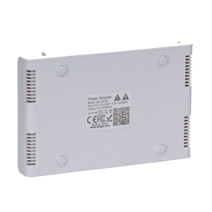 EAN 5901720132963 - Akyga AK-TB-05 adaptador e inversor de corriente Interior Blanco imagen 3