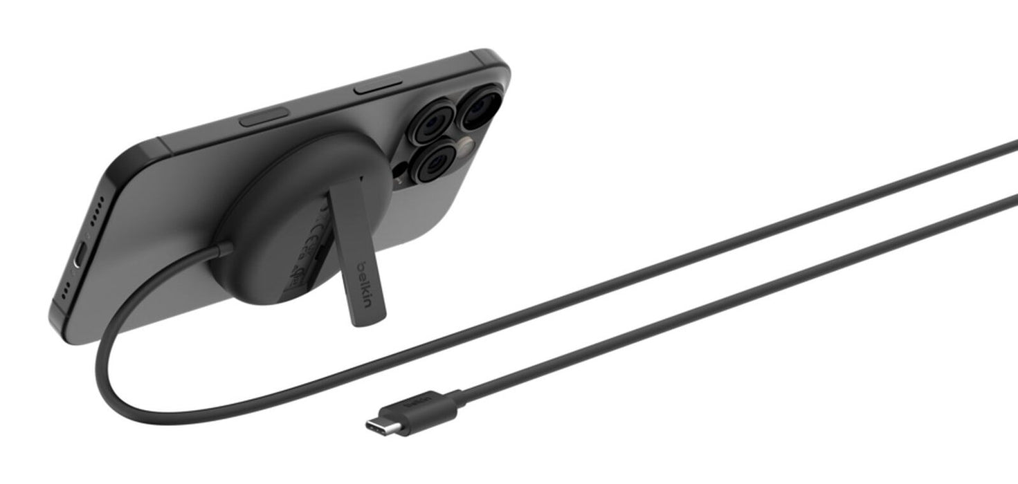 EAN 0745883909193 - Belkin WIA011HQBK cargador de dispositivo móvil Auriculares, Smartphone Negro USB Cargador inalámbrico Ca imagen 2