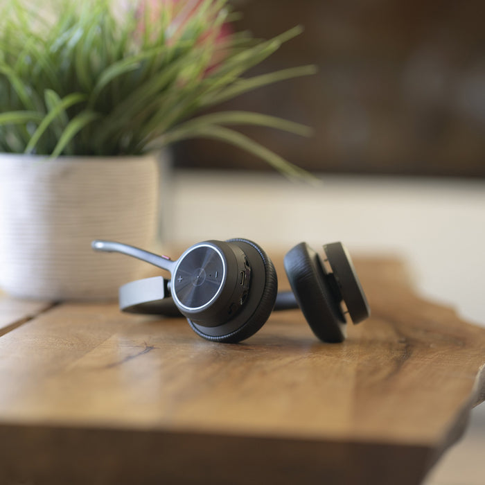 EAN 0197029611611 - Poly Voyager 4320 USB-C Headset +BT700 dongle +Charging Stand Inalámbrico Diadema Llamadas/Música USB Tip imagen 5