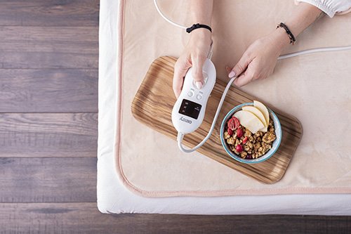 EAN 5902934832502 - Camry Premium CR 7423 manta eléctrica y almohadilla 60 W Rosa Vellón, Poliéster imagen 9