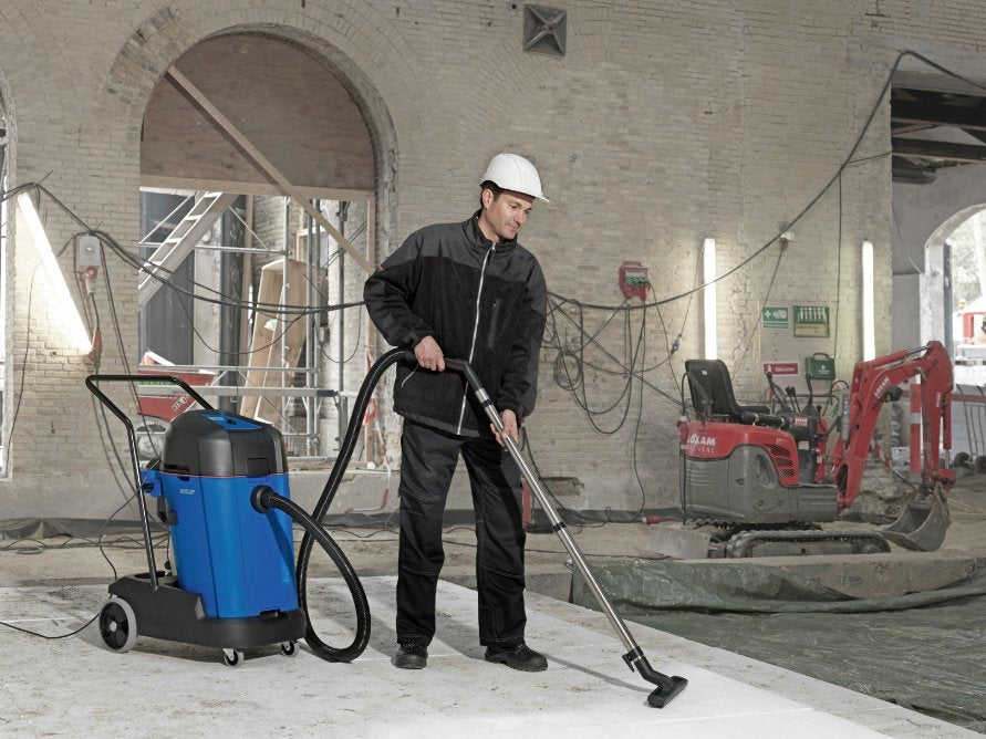 EAN 5711145123275 - Nilfisk MAXXI II 55-2 WD 2 Negro, Azul 55 L 2500 W imagen 3