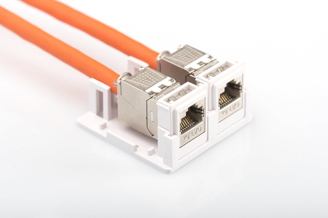 EAN 4016032180135 - Digitus AT-AG 302A-WH caja de tomacorriente RJ-45 Blanco imagen 4