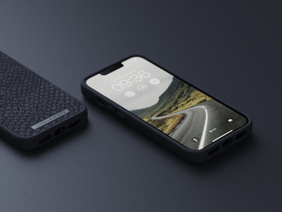 EAN 8720574620542 - Njord byELEMENTS Salmon Leather Magsafe funda para teléfono móvil 15,5 cm (6.1") Negro imagen 21