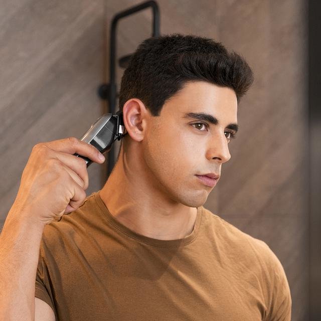 EAN 8435484042185 - Cecotec 04218 cortadora de pelo y maquinilla Negro, Gris Ión de litio imagen 2