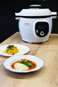 EAN 3045386381869 - Tefal CY851130 olla multi-cocción 6 L Cromo, Blanco imagen 25