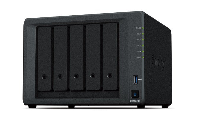 EAN 0846504004461 - Synology DiskStation DS1522+ servidor de almacenamiento NAS Torre AMD Embedded R-Series SoC R1600 8 GB DD imagen 1