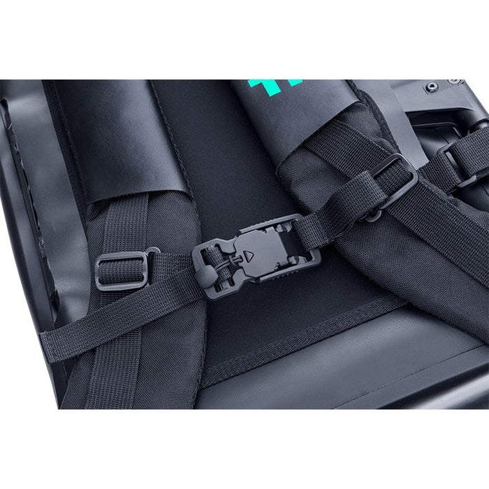 EAN 4713227533614 - Thermaltake TT100 mochila Mochila de ciclismo Negro Termoplástico de poliuretano (TPU) imagen 4