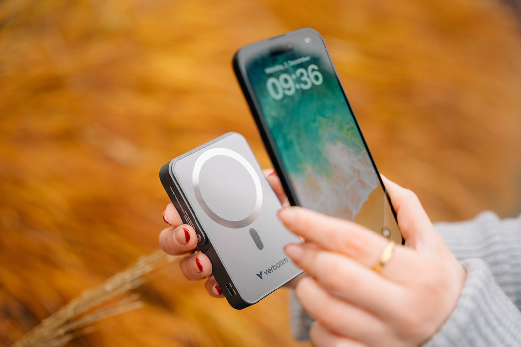 EAN 0023942322665 - Verbatim Charge 'n' Go Magnetic Wireless Polímero de litio 10000 mAh Cargador inalámbrico Azul imagen 4