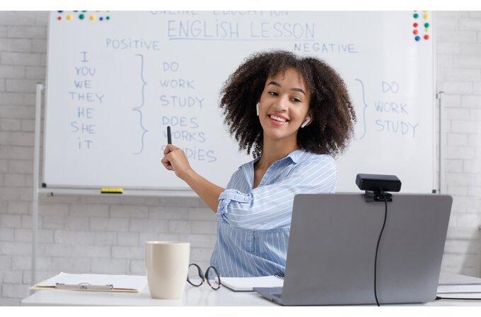 EAN 0085896811756 - Kensington W2000 cámara web 1920 x 1080 Pixeles USB Negro imagen 10