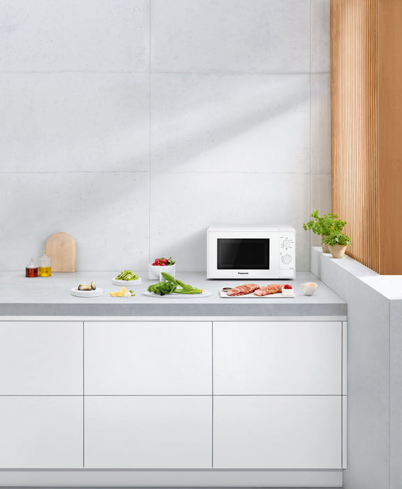 EAN 5025232881178 - Panasonic NN-K10JW Blanco Microondas combinado Encimera 20 L 800 W imagen 4