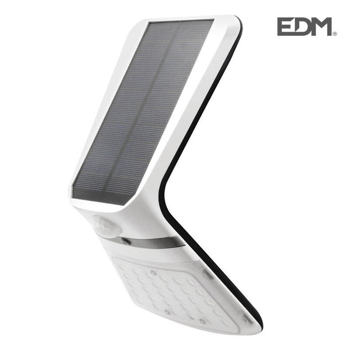 Aplique Solar 3,5w 430lm Recargable Sensor Presencia (2-8m) Color Blanco 10,5x13cm Edm