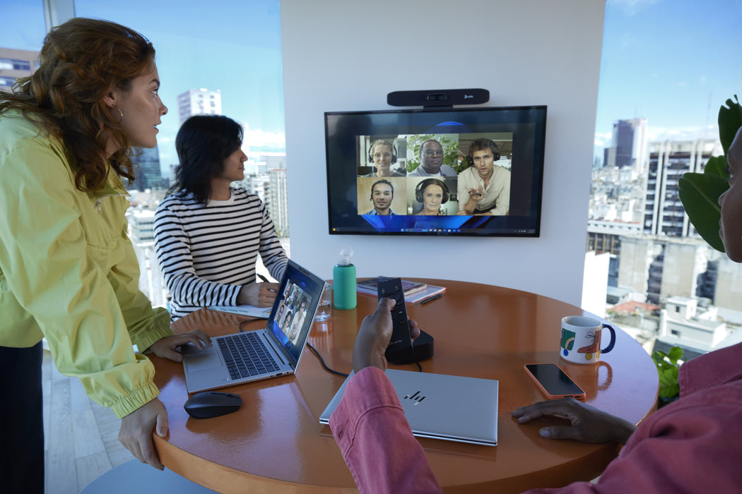 EAN 0196548864997 - HP 715 Rechargeable Multi-Device Mouse ratón Oficina Ambidextro RF Wireless + Bluetooth 3000 DPI imagen 4