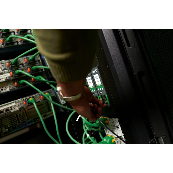 EAN 731304439653 - APC NS Rack PDU Adv Met 7.4kW 1PH 230V 32A unidad de distribución de energía (PDU) 40 salidas AC 0U imagen 9