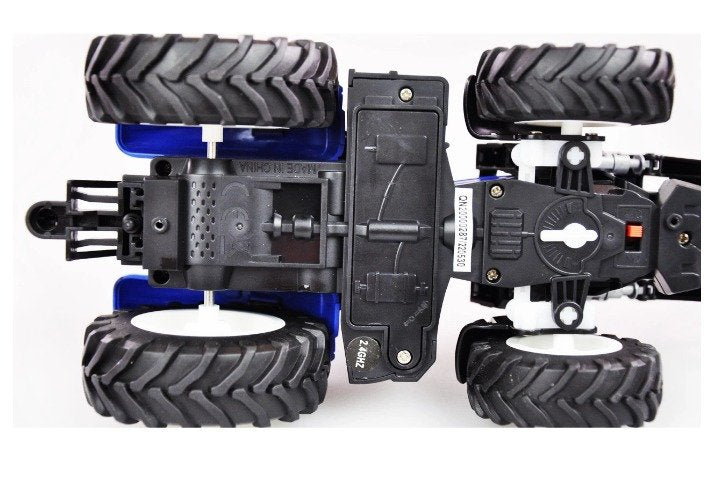 EAN 4260768515659 - Amewi Toy Traktor mit Kreiselschwader modelo controlado por radio Tractor Motor eléctrico 1:24 imagen 4