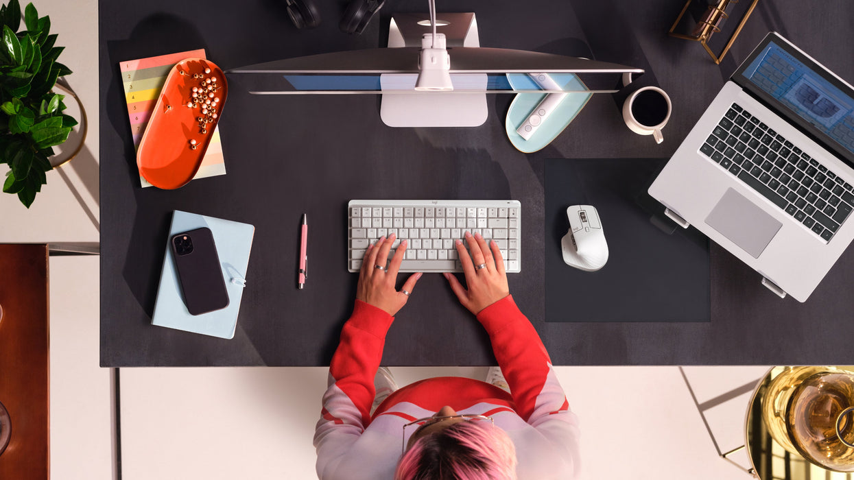 EAN 5099206103757 - Logitech 910-006572 ratón Oficina mano derecha Bluetooth Laser 8000 DPI imagen 7