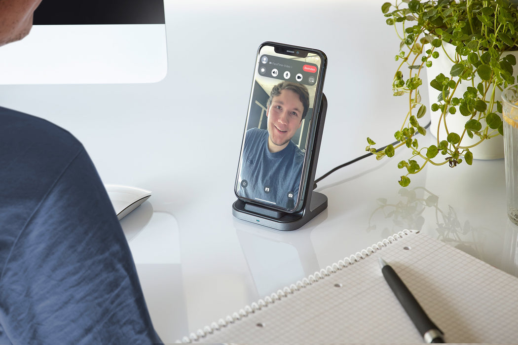 EAN 4034303032587 - Intenso BSA2 Smartphone Negro USB Cargador inalámbrico Carga rápida Interior imagen 5