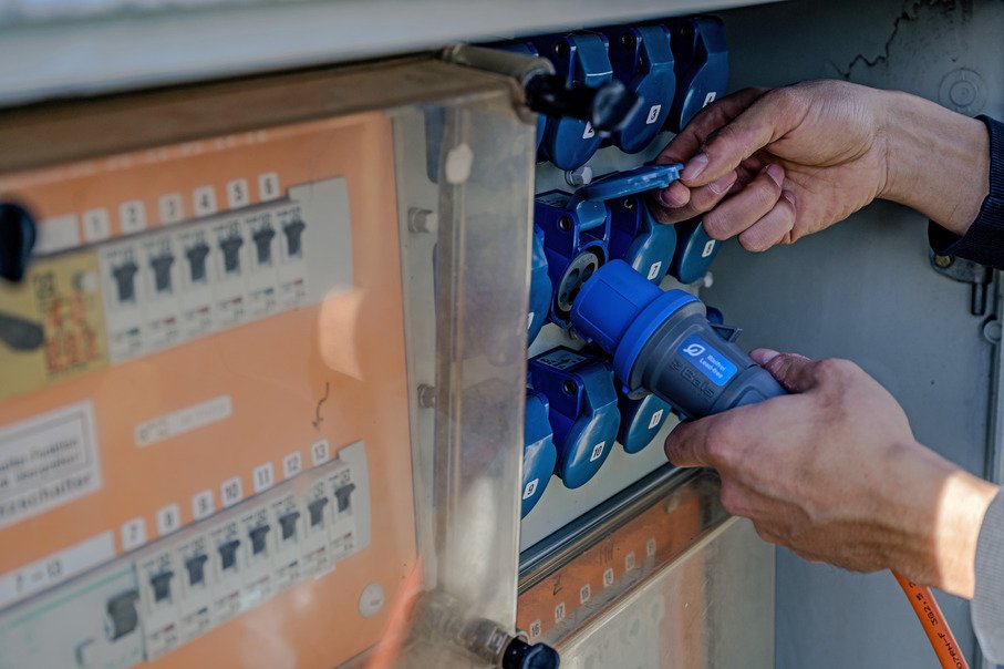 EAN 4007123673926 - Brennenstuhl 1167650605 base múltiple 5 m 2 salidas AC Exterior Naranja imagen 3