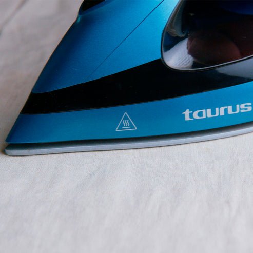 EAN 8414234187888 - Taurus Sliding perfect 2800 2800 W 1,5 L Suela de cerámica Negro, Azul imagen 13