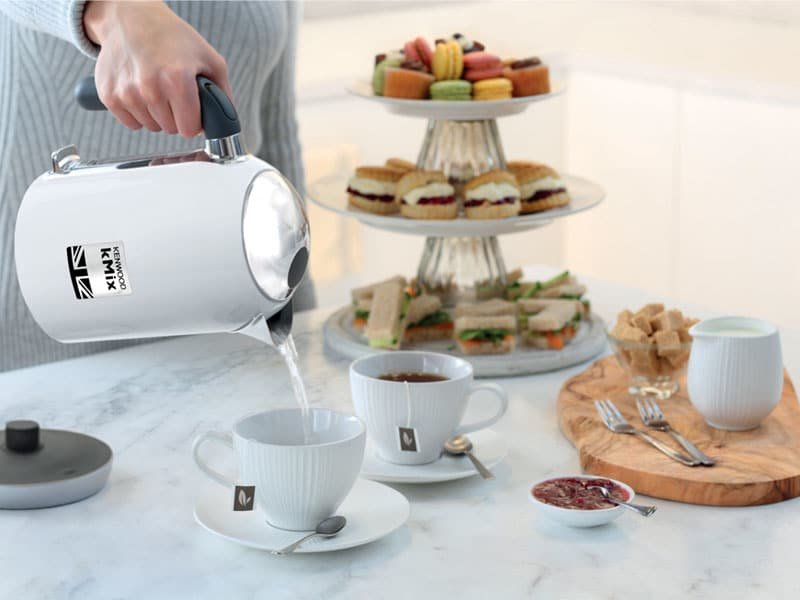 EAN 5011423190129 - Kenwood ZJX650WH tetera eléctrica 1 L 2200 W Plata, Blanco imagen 3