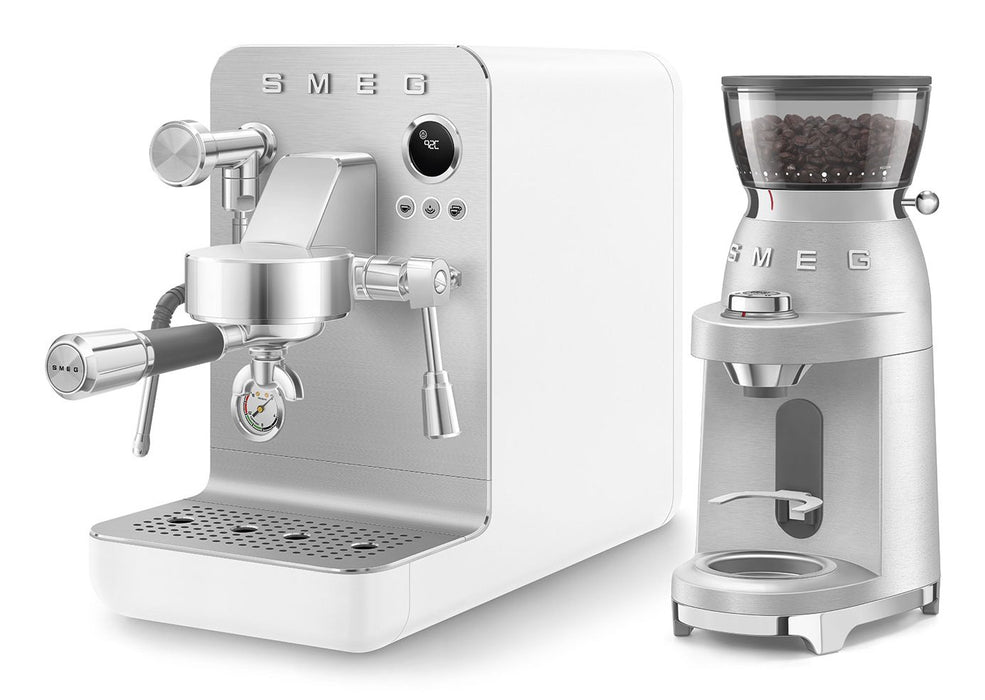 EAN 8017709347017 - Smeg EMC02WHMEU cafetera eléctrica Manual Máquina espresso 1,7 L imagen 22