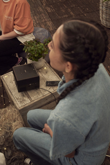 EAN 8715946688787 - Epson EF-12 imagen 35