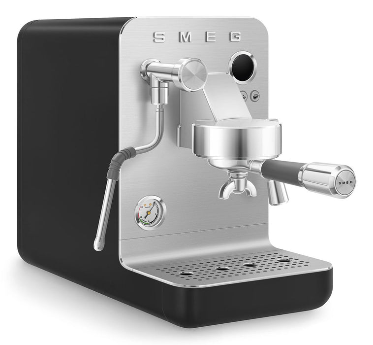 EAN 8010072255859 - Smeg EMC02BLMEU cafetera eléctrica Manual Máquina espresso 1,7 L imagen 4