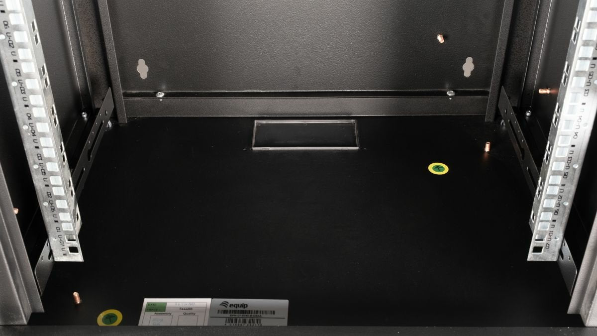 EAN 4015867232170 - Equip EPM-07-6045-B-CBAA armario rack 7U Bastidor de pared Negro imagen 4