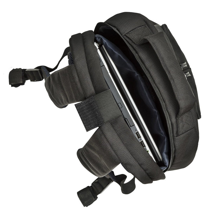 EAN 4260403570012 - Rivacase 8460 43,2 cm (17") Funda tipo mochila Negro imagen 2
