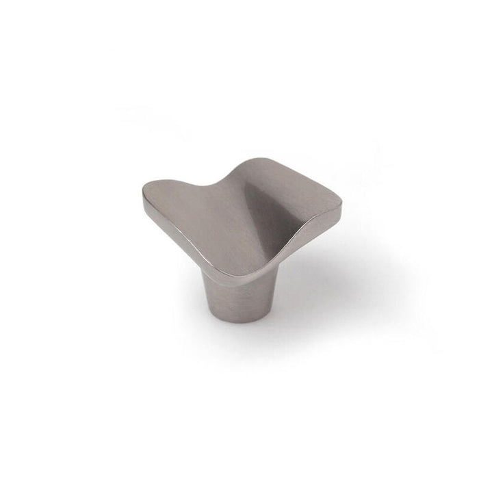 Blister Con 4 Pomos Metálicos Para Mueble, Con Acabado Níquel Satinado Mod. 749 32x31mm Rei