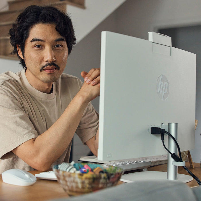 EAN 0198990669786 - HP 24 -cr0044ns PC Intel® Core™ i3 i3-1315U 60,5 cm (23.8") 1920 x 1080 Pixeles PC todo en uno 8 GB DDR4- imagen 5