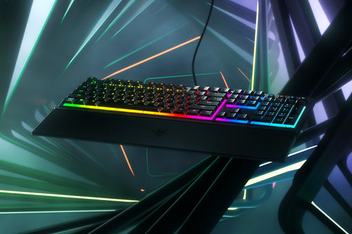 EAN 8886419348658 - Razer Ornata V3 - US teclado Juego USB Inglés Negro imagen 1