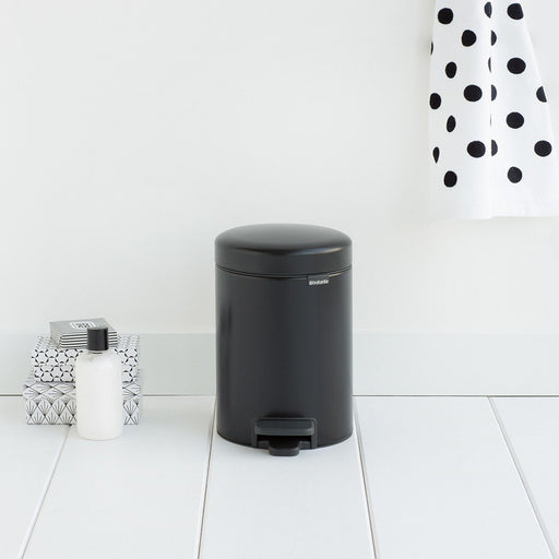 EAN 8710755113321 - Brabantia Pedal Bin newIcon Alrededor Negro imagen 1