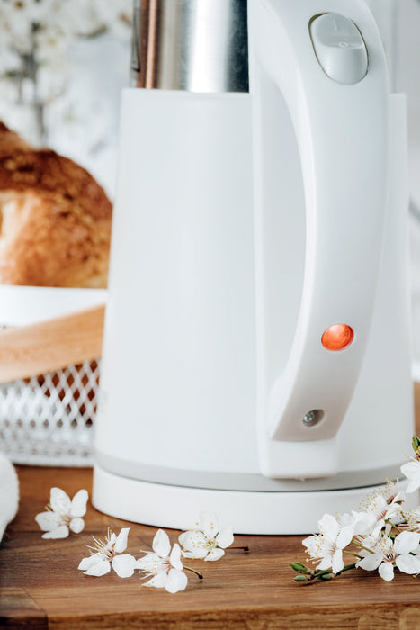 EAN 5903887809665 - Adler AD 1372W tetera eléctrica 0,6 L 800 W Metálico, Blanco imagen 11