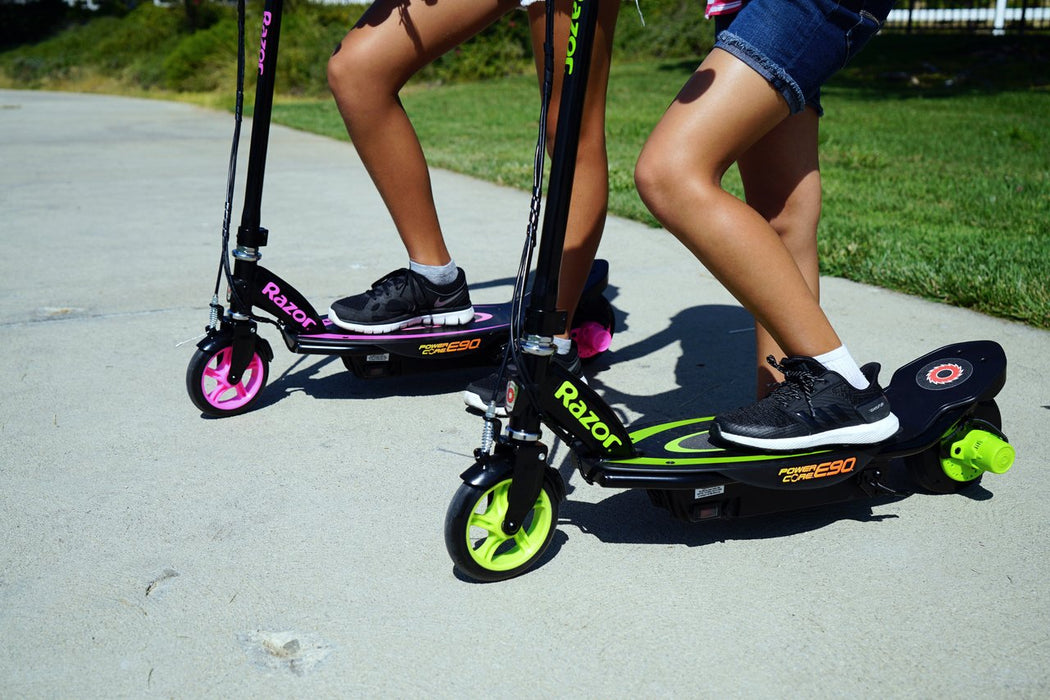 EAN 845423023133 - Razor Power Core E90 Negro 16 kmh imagen 4
