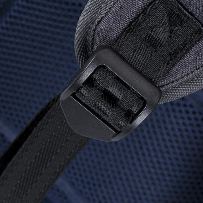 EAN 4260403571873 - Rivacase 7760 39,6 cm (15.6") Funda tipo mochila Negro imagen 9