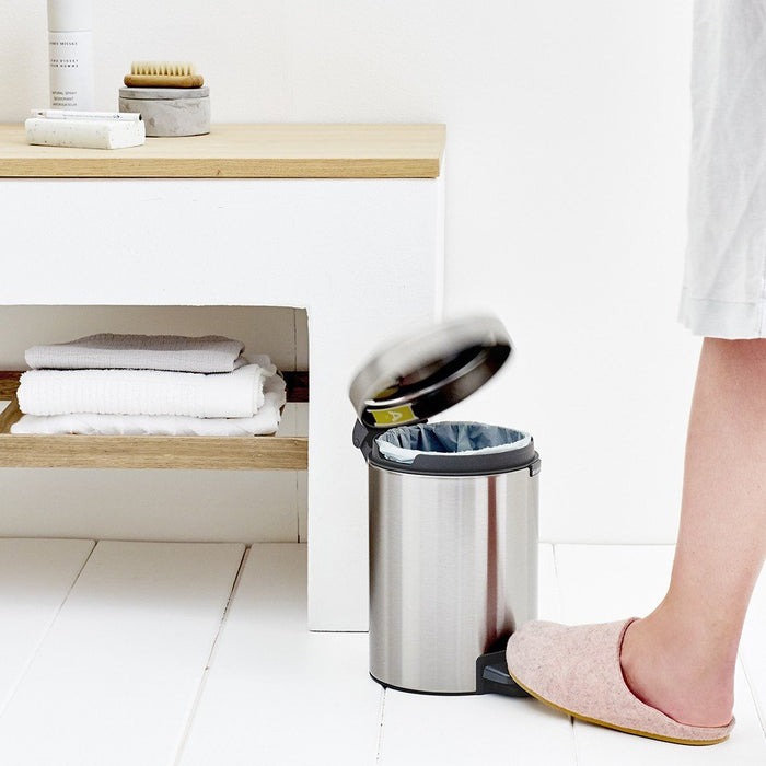 EAN 8710755112164 - Brabantia Pedal Bin newIcon Alrededor Acero pulido imagen 8