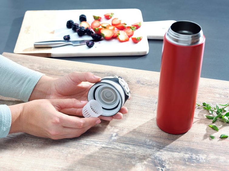 EAN 4006501032737 - Leifheit 03273 taza de viaje 600 ml Negro, Rojo Acero inoxidable imagen 4