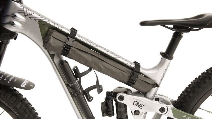 EAN 5709388127952 - Easy Camp Vega 300 Compact 3 personas(s) Azul, Blanco Tienda de cúpula/iglú imagen 14