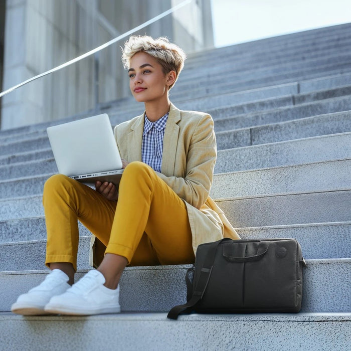 EAN 4047443542922 - Hama Genua 39,6 cm (15.6") Maletín Toploader Negro imagen 7