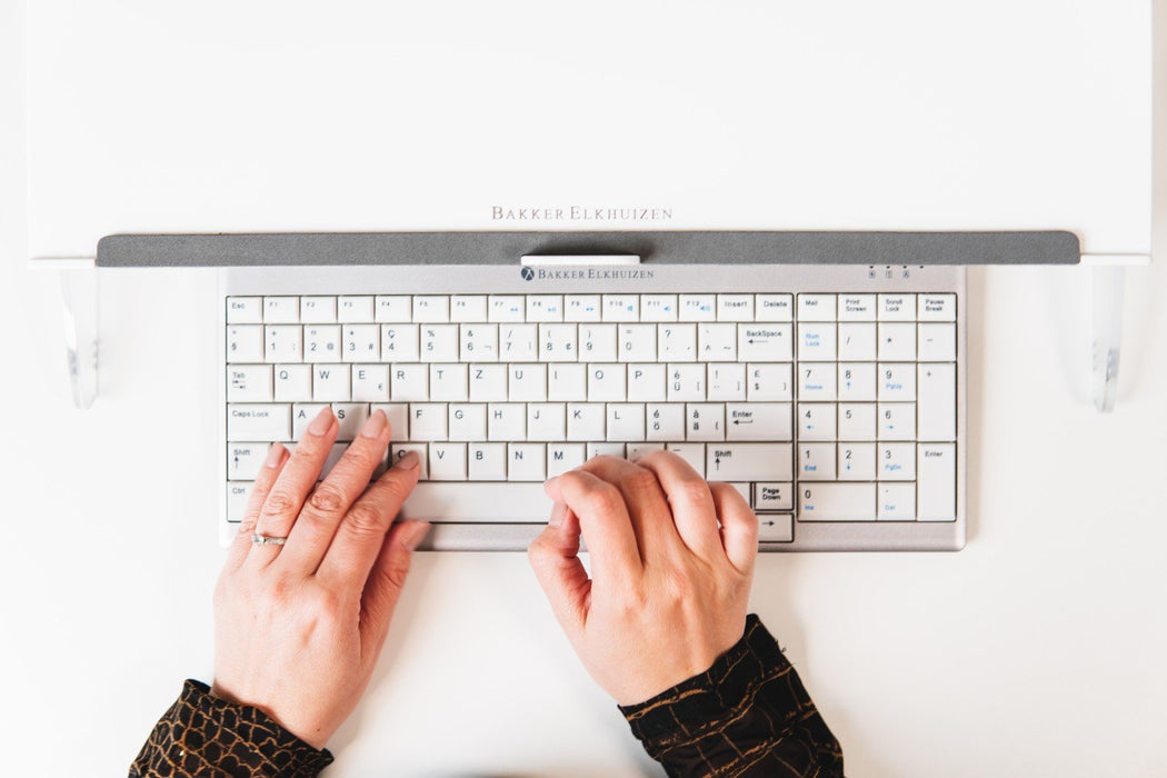 EAN 8719274673514 - BakkerElkhuizen UltraBoard 960 Standard Compact teclado Oficina USB QWERTZ Suizo Plata, Blanco imagen 6