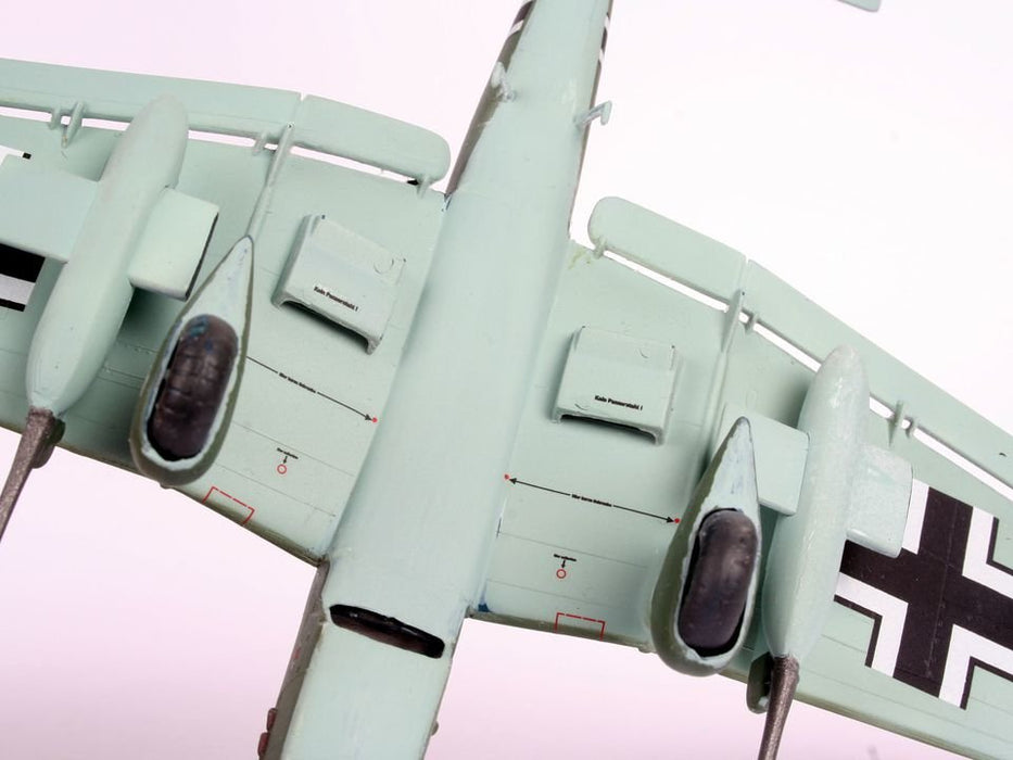 EAN 4009803046921 - Revell Junkers Ju 87 G/D Tank Buster Maqueta de avión de ala fija Kit de montaje 1:72 imagen 7