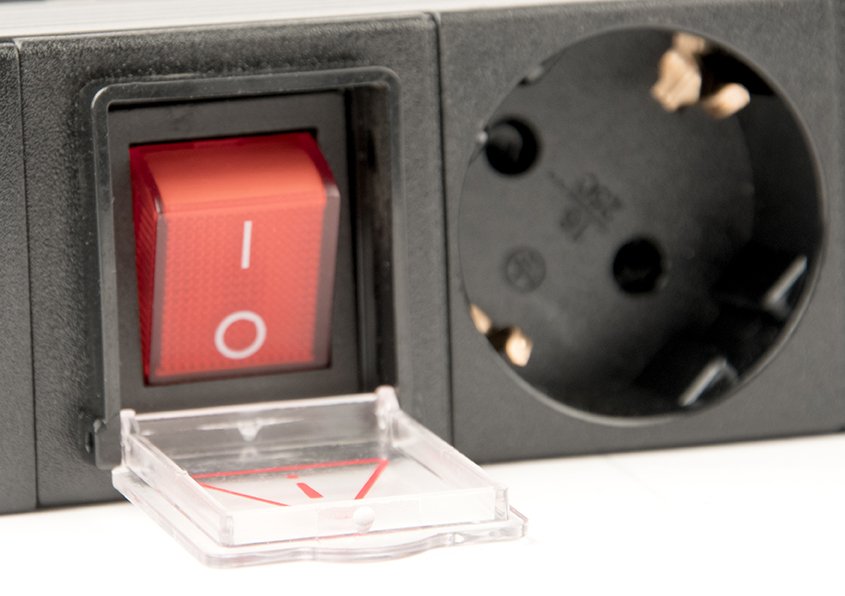 EAN 8716309116800 - Gembird EG-PDU-014-C14 unidad de distribución de energía (PDU) 8 salidas AC 1U Negro imagen 5